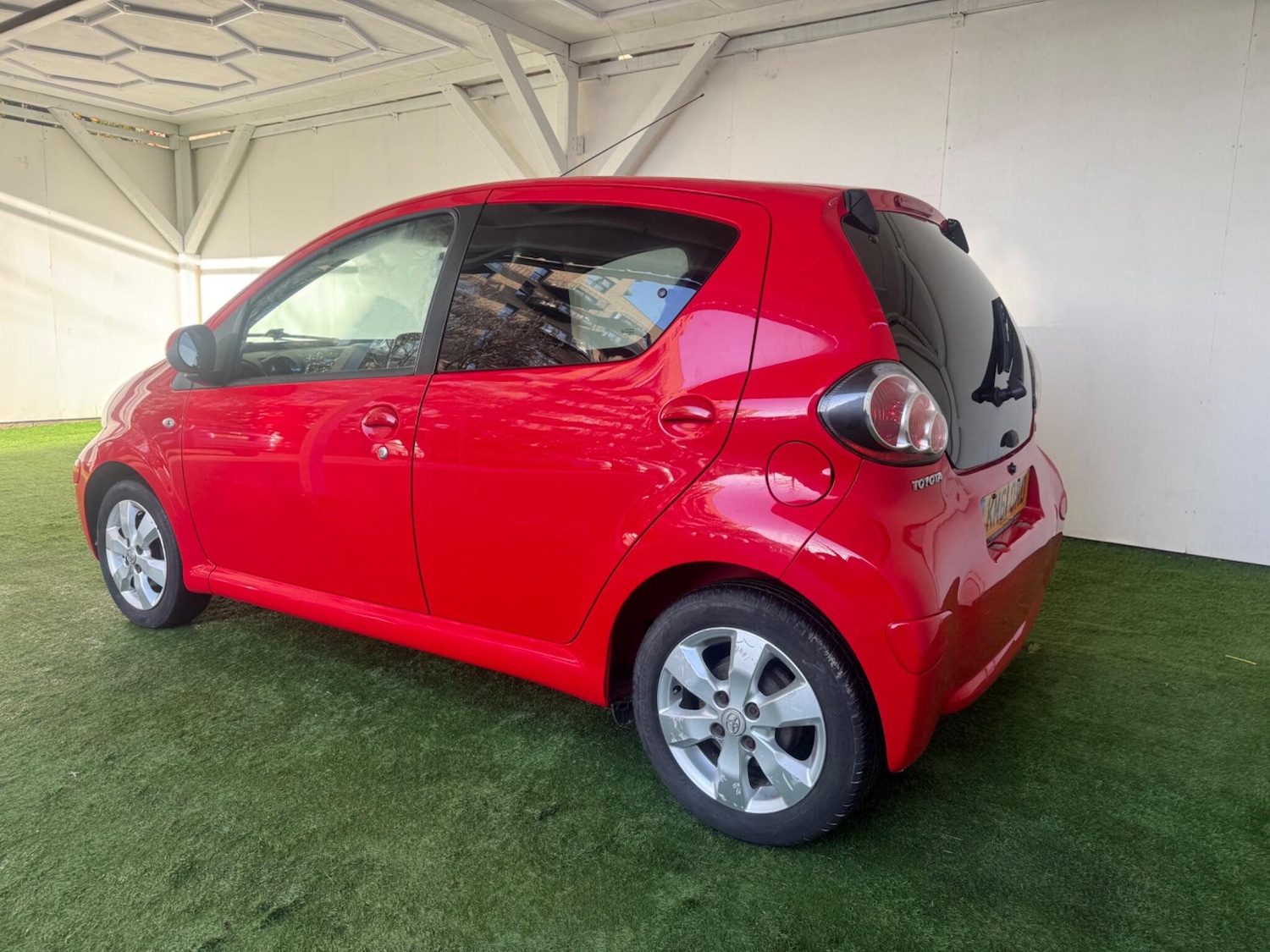 Used Toyota AYGO 2012 for sale - 77017067: Photo 9