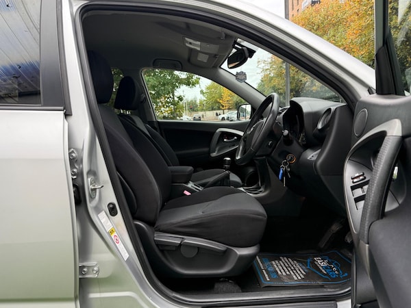 Used Toyota RAV4 2009 for sale - 76294765: Photo 14