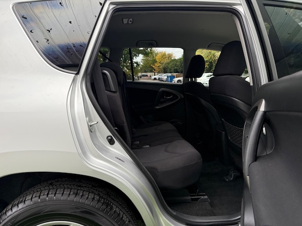 Used Toyota RAV4 2009 for sale - 76294765: Photo 18