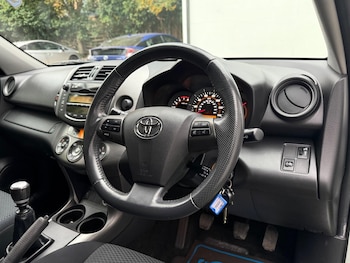 Used Toyota RAV4 2009 for sale - 76294765: Photo 2