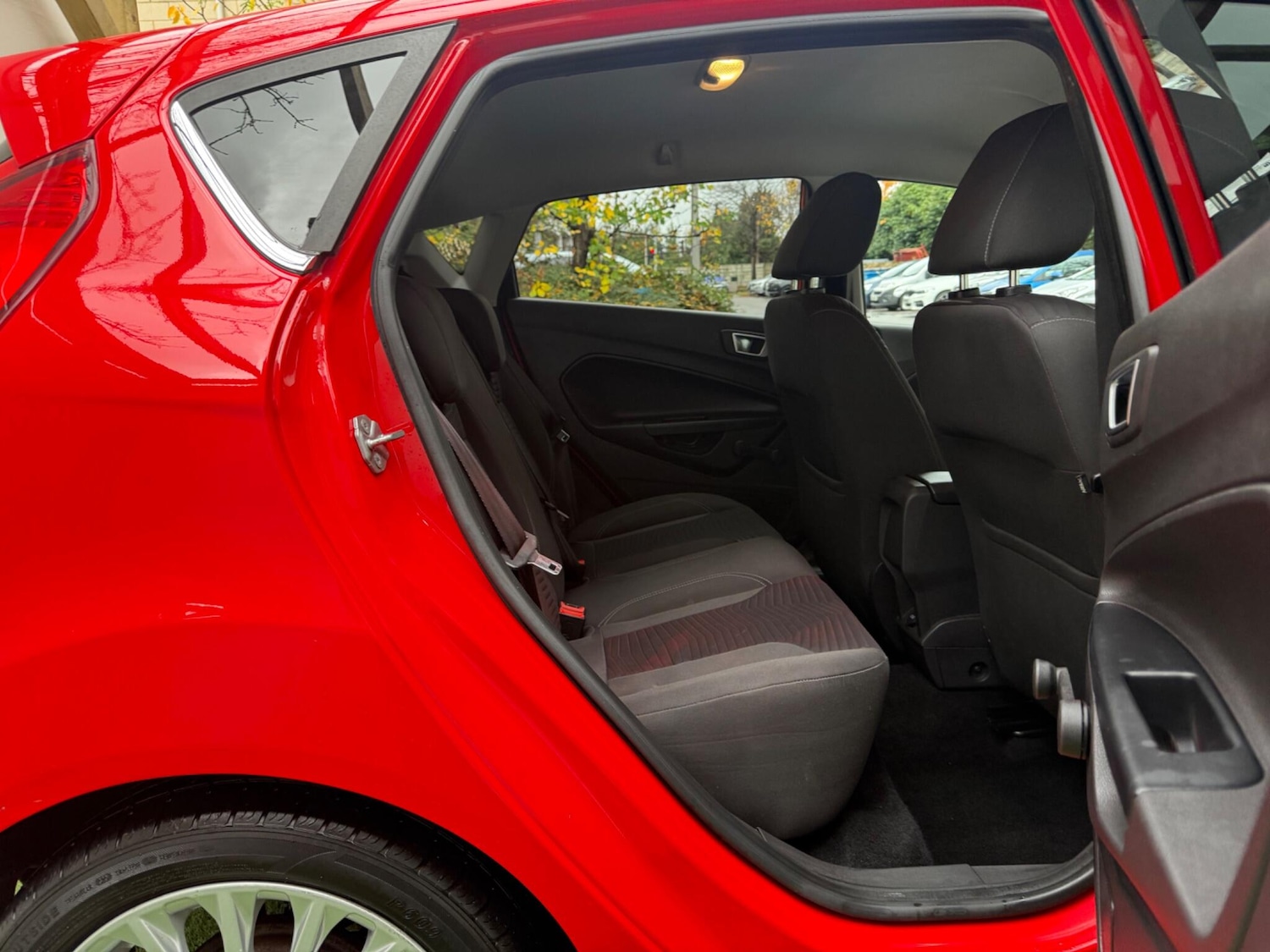 Used Ford Fiesta 2013 for sale - 76550817: Photo 17