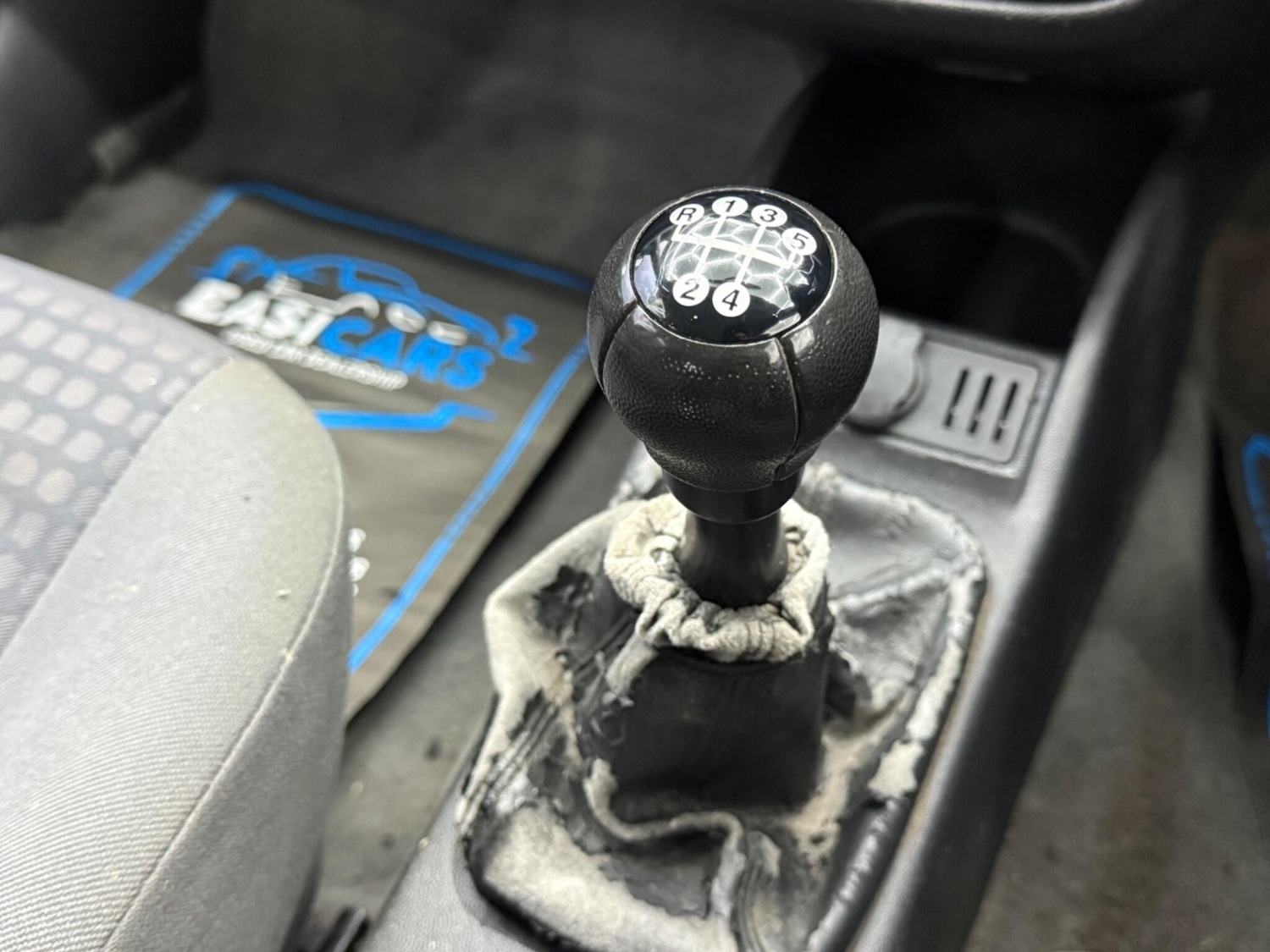 Used Vauxhall Corsa 2003 for sale - 77633219: Photo 44