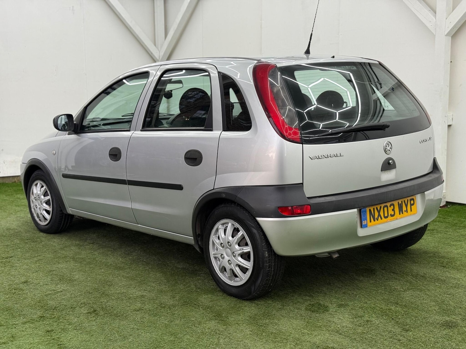 Used Vauxhall Corsa 2003 for sale - 77633219: Photo 9