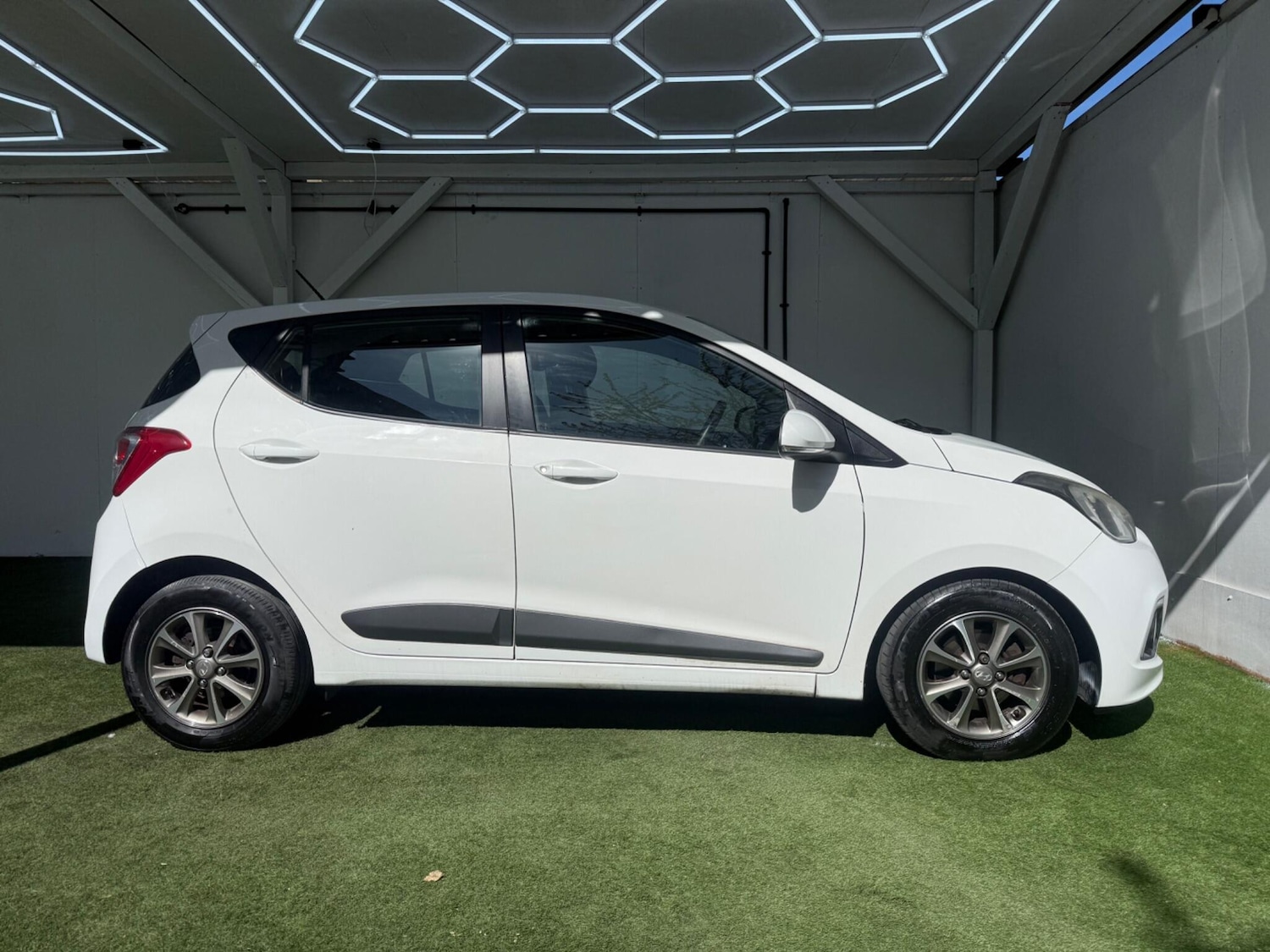 Used Hyundai i10 2015 for sale - 78157487: Photo 5