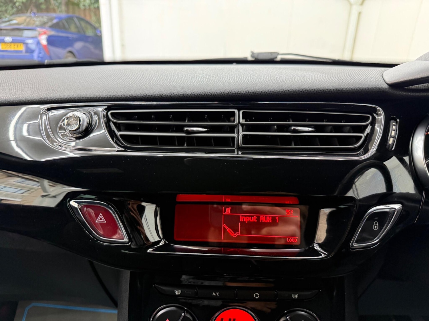 Used Citroen DS3 2014 for sale - 77573958: Photo 26