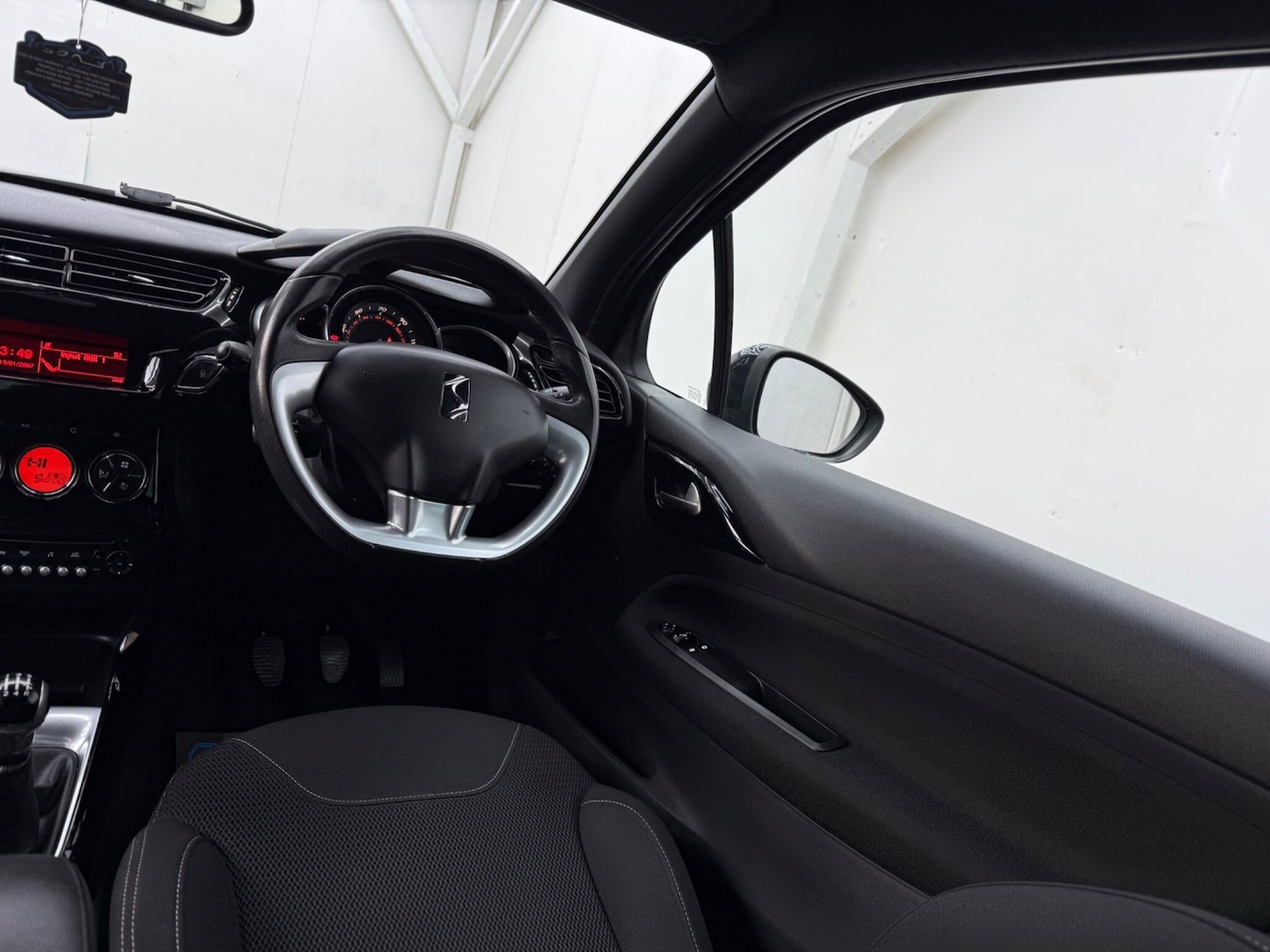 Used Citroen DS3 2014 for sale - 77573958: Photo 34