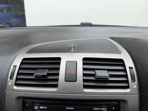 Used Toyota Avensis 2011 for sale - 76099416: Photo 43
