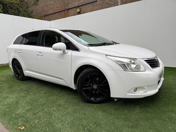 Used Toyota Avensis 2011 for sale - 76099416: Photo 4