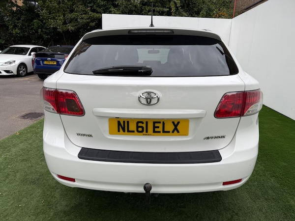 Used Toyota Avensis 2011 for sale - 76099416: Photo 7