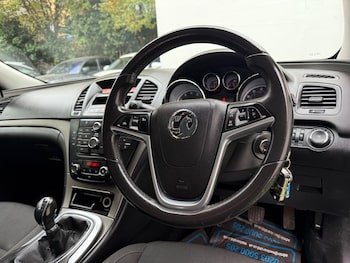 Used Vauxhall Insignia 2009 for sale - 76239735: Photo