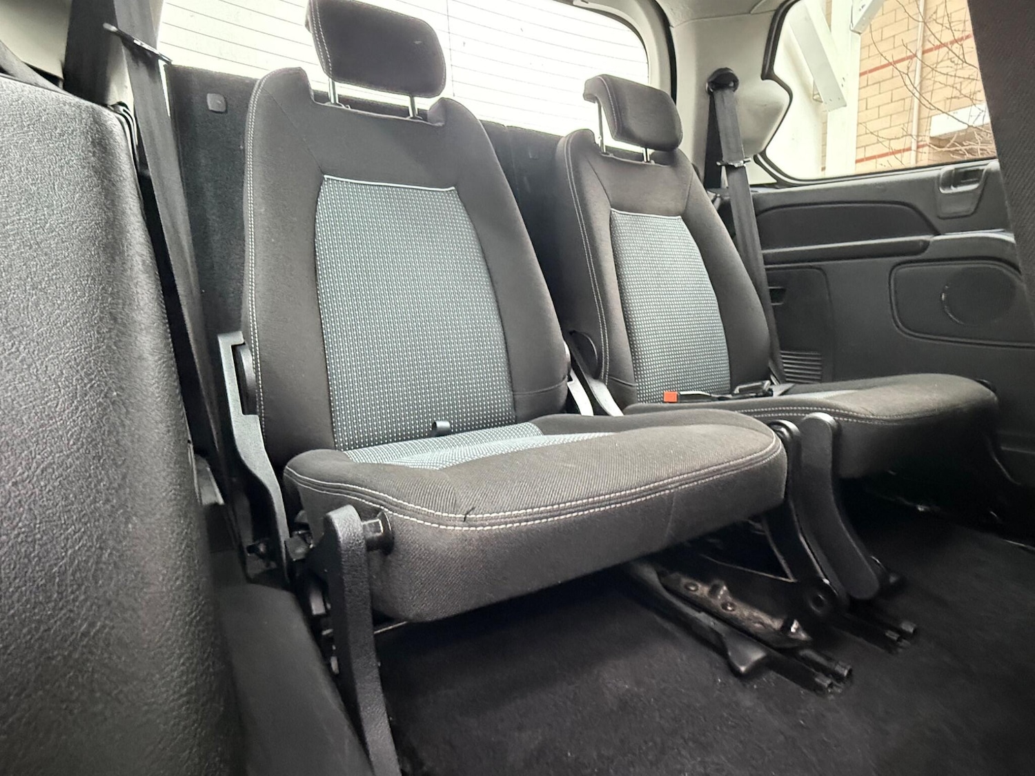 Used Ford Galaxy 2011 for sale - 77585804: Photo 22