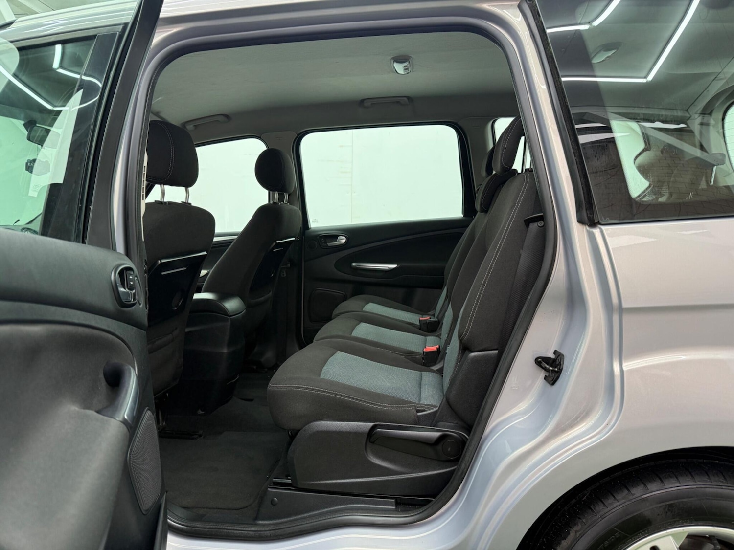 Used Ford Galaxy 2011 for sale - 77585804: Photo 24