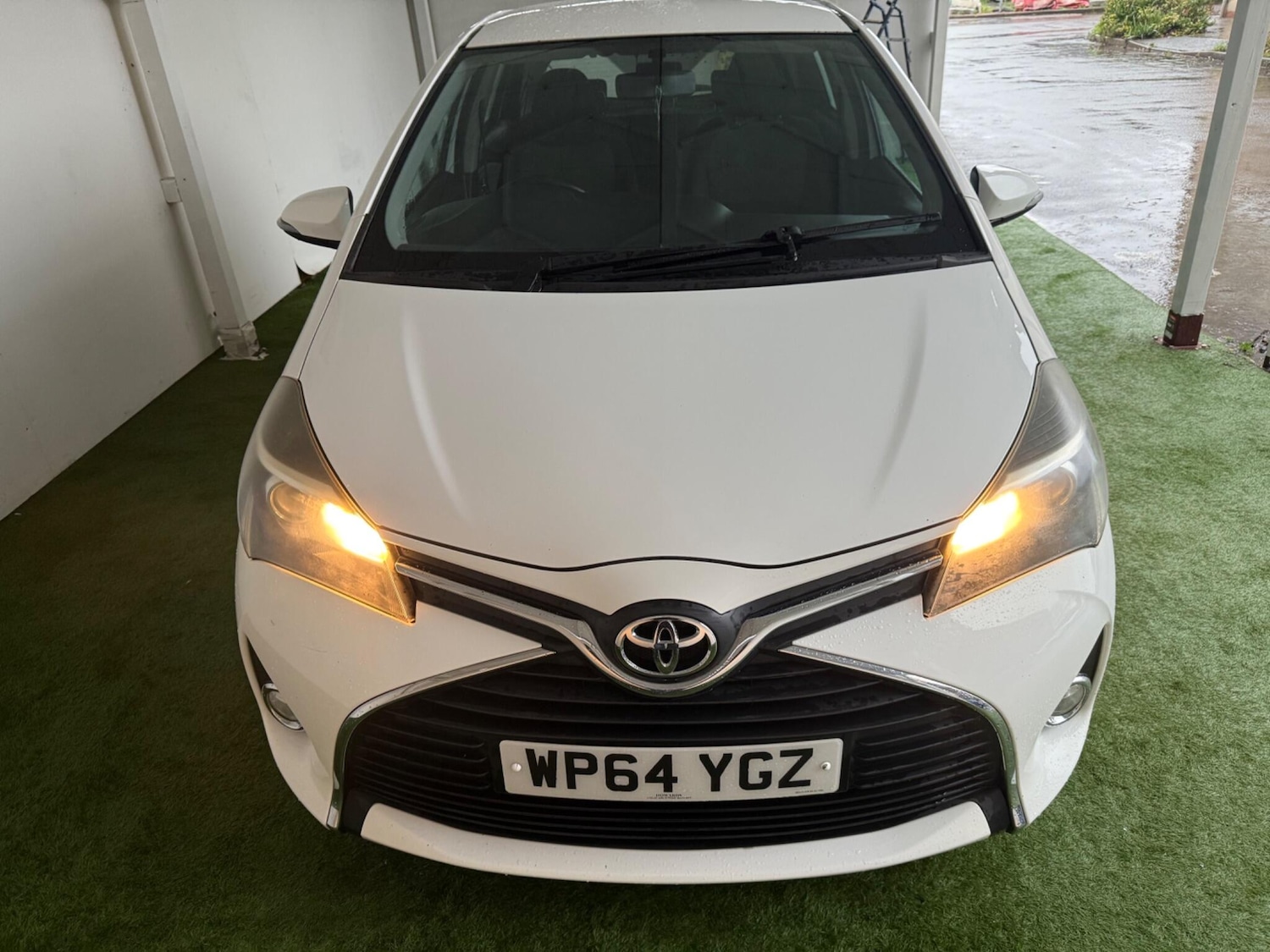 Used Toyota Yaris 2015 for sale - 76991875: Photo 12