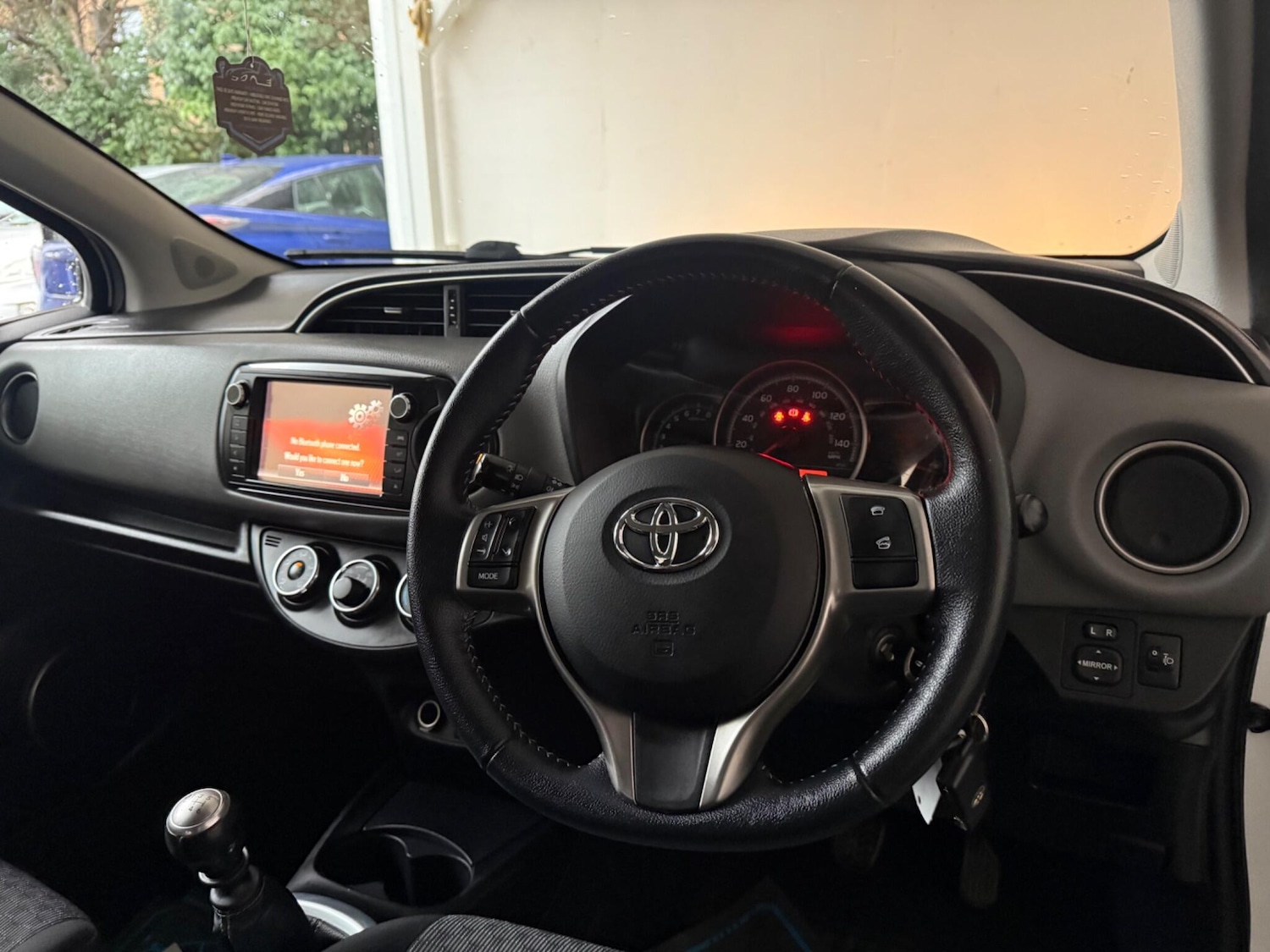 Used Toyota Yaris 2015 for sale - 76991875: Photo 15