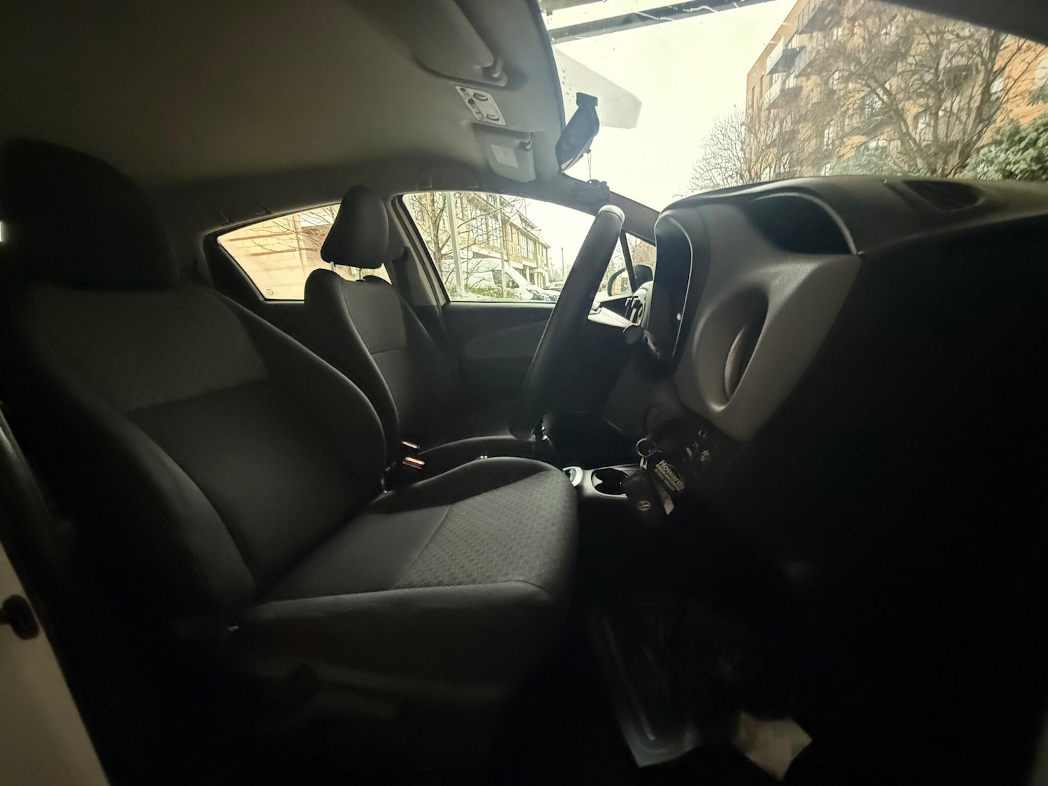 Used Toyota Yaris 2015 for sale - 76991875: Photo 16