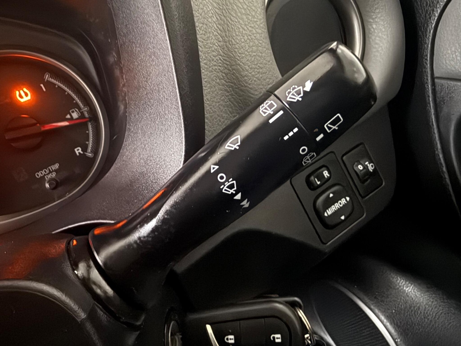 Used Toyota Yaris 2015 for sale - 76991875: Photo 37