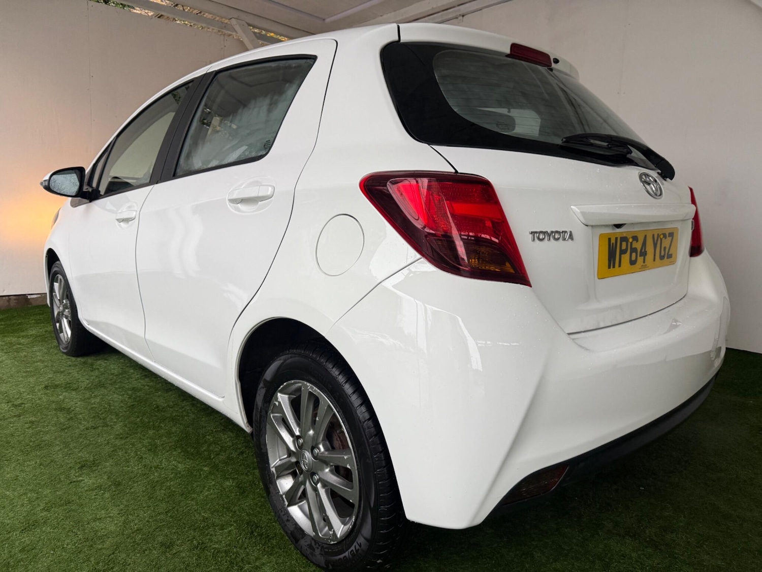 Used Toyota Yaris 2015 for sale - 76991875: Photo 9