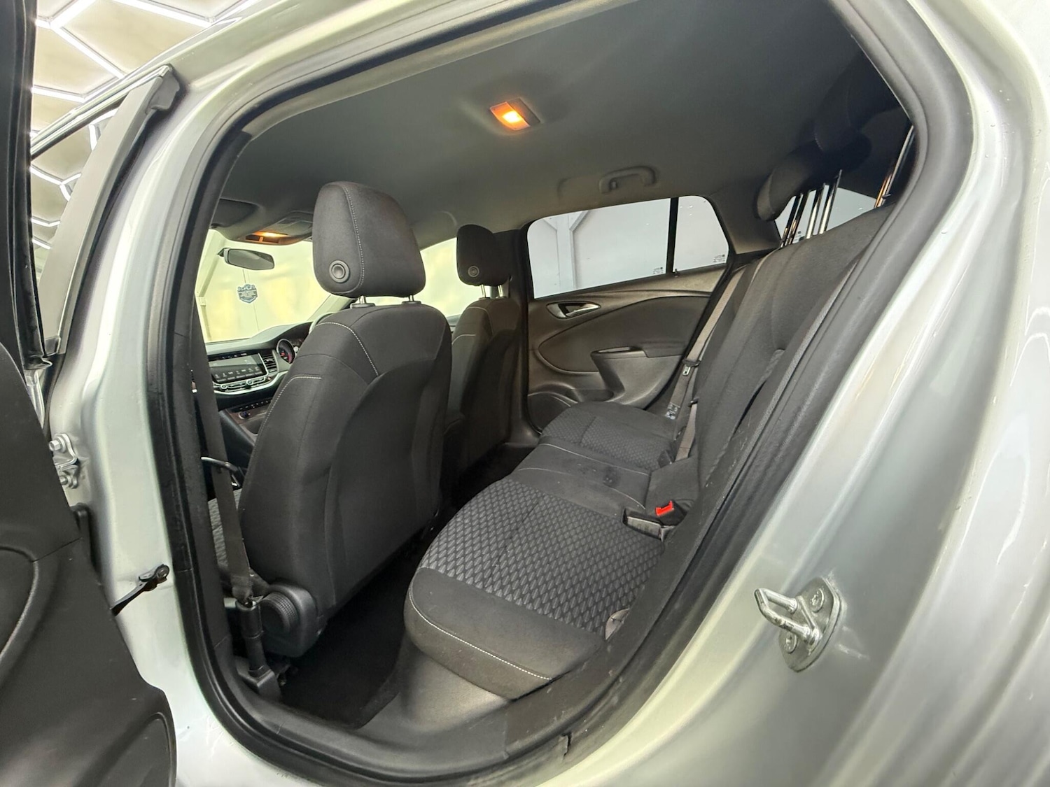 Used Vauxhall Astra 2016 for sale - 77084397: Photo 23