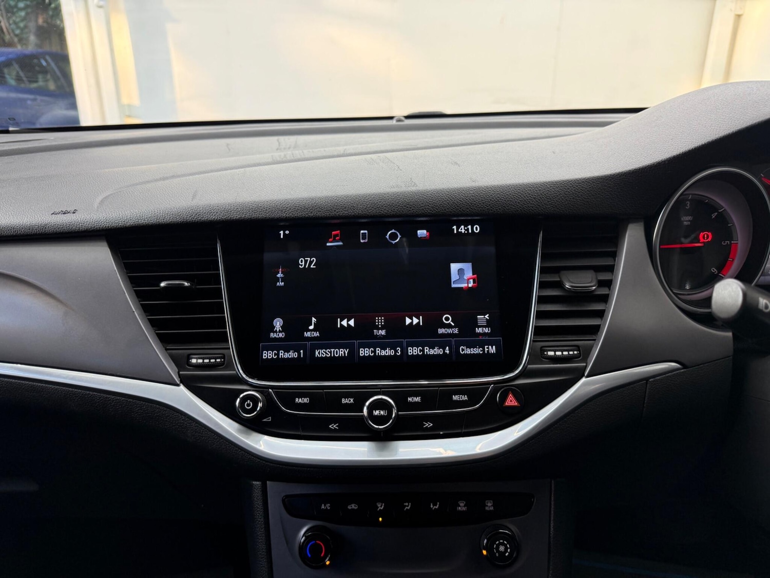 Used Vauxhall Astra 2016 for sale - 77084397: Photo 29