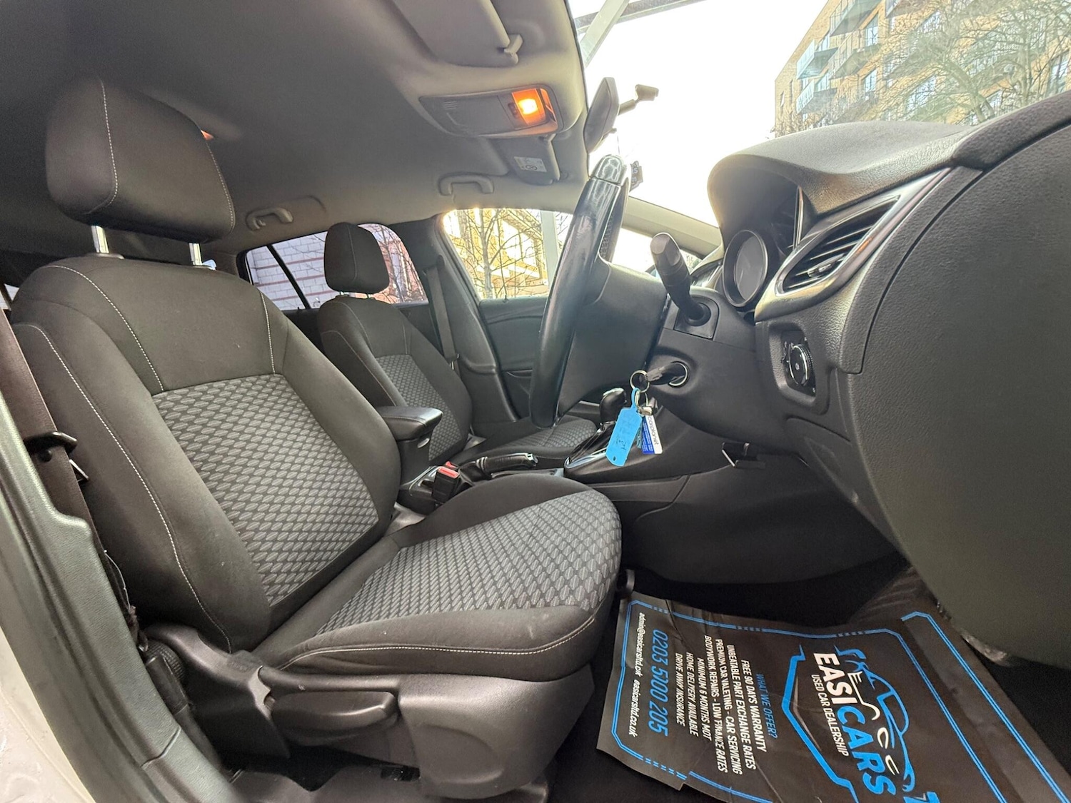 Used Vauxhall Astra 2016 for sale - 77084397: Photo 3