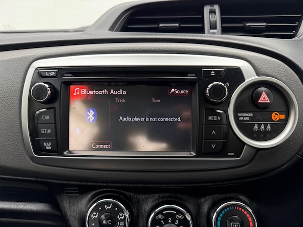 Used Toyota Yaris 2012 for sale - 76270517: Photo 44