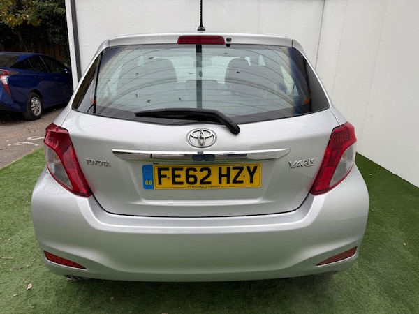 Used Toyota Yaris 2012 for sale - 76270517: Photo 7