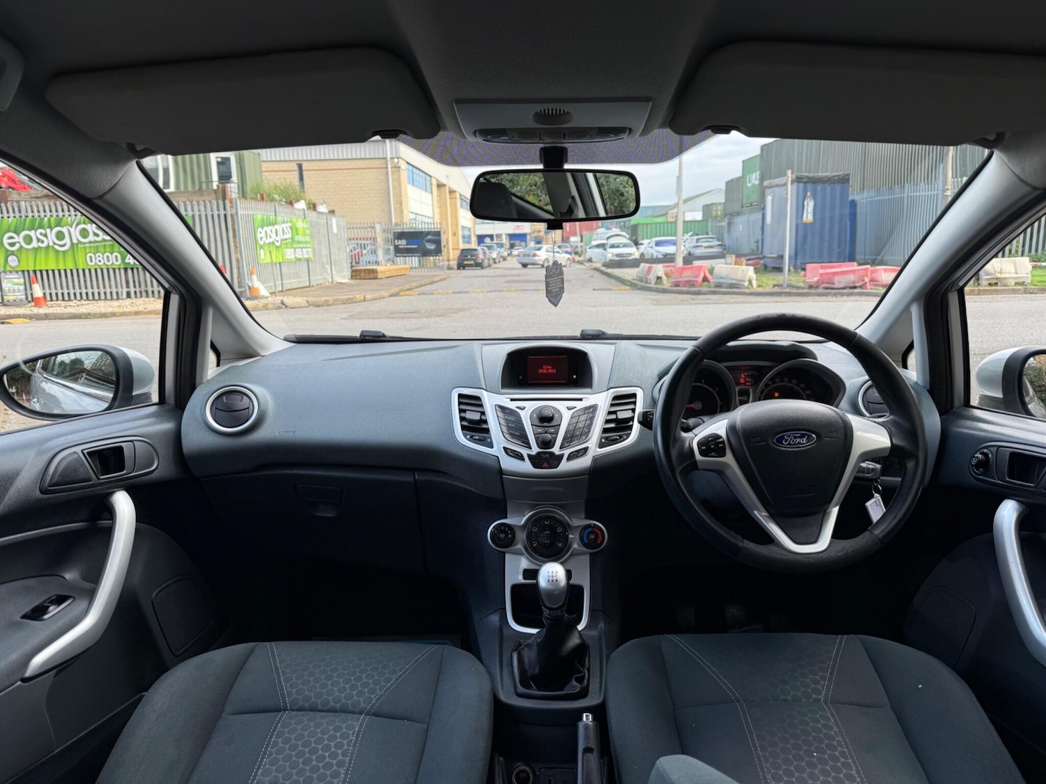 Used Ford Fiesta 2010 for sale - 76633878: Photo 25