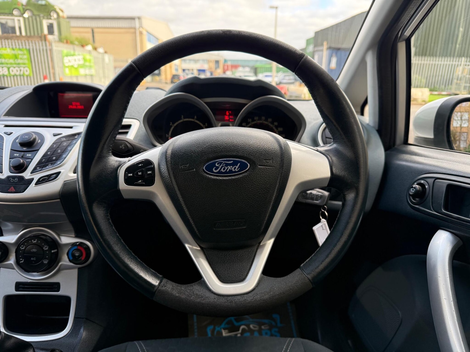 Used Ford Fiesta 2010 for sale - 76633878: Photo 29