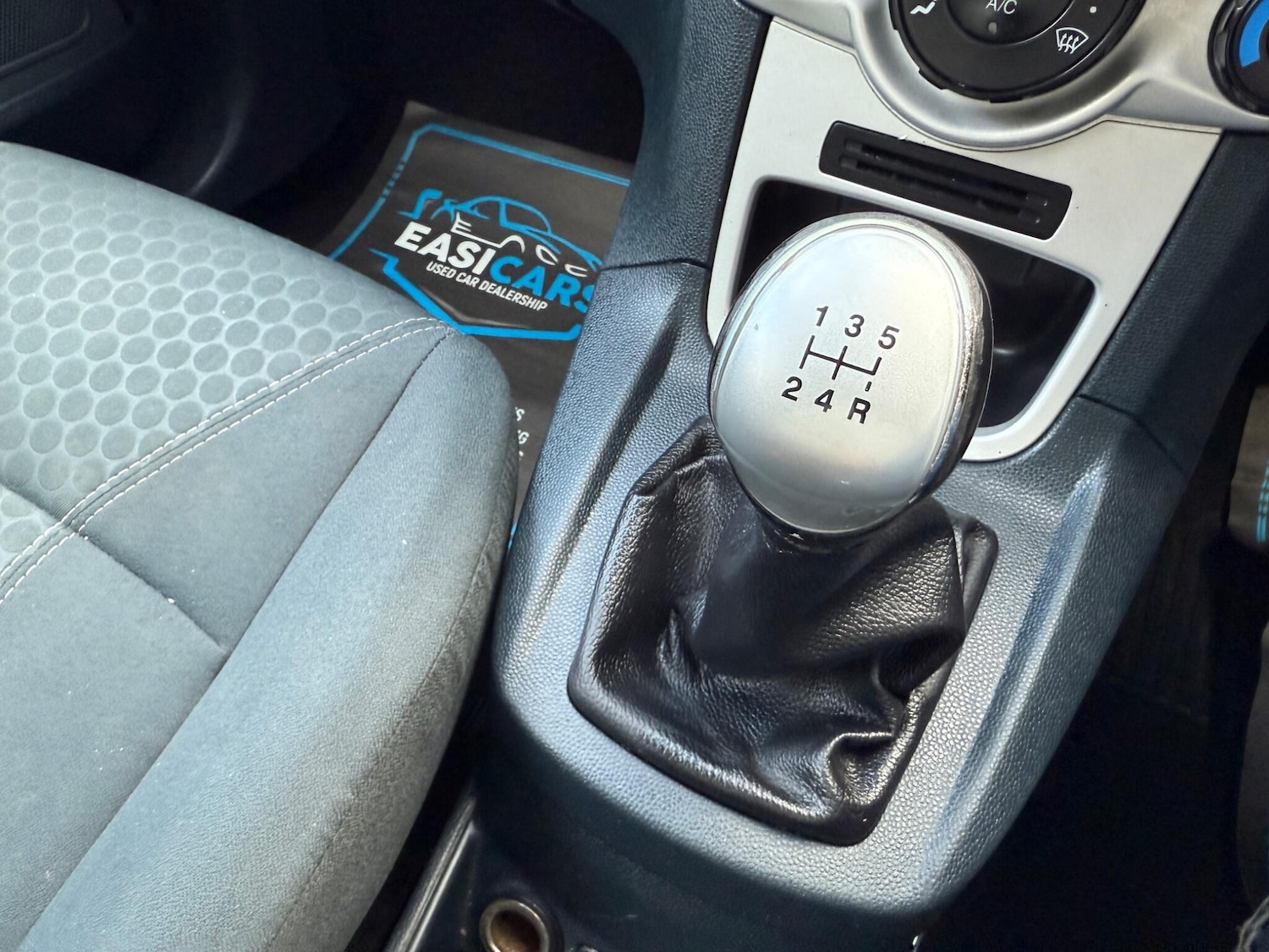 Used Ford Fiesta 2010 for sale - 76633878: Photo 46