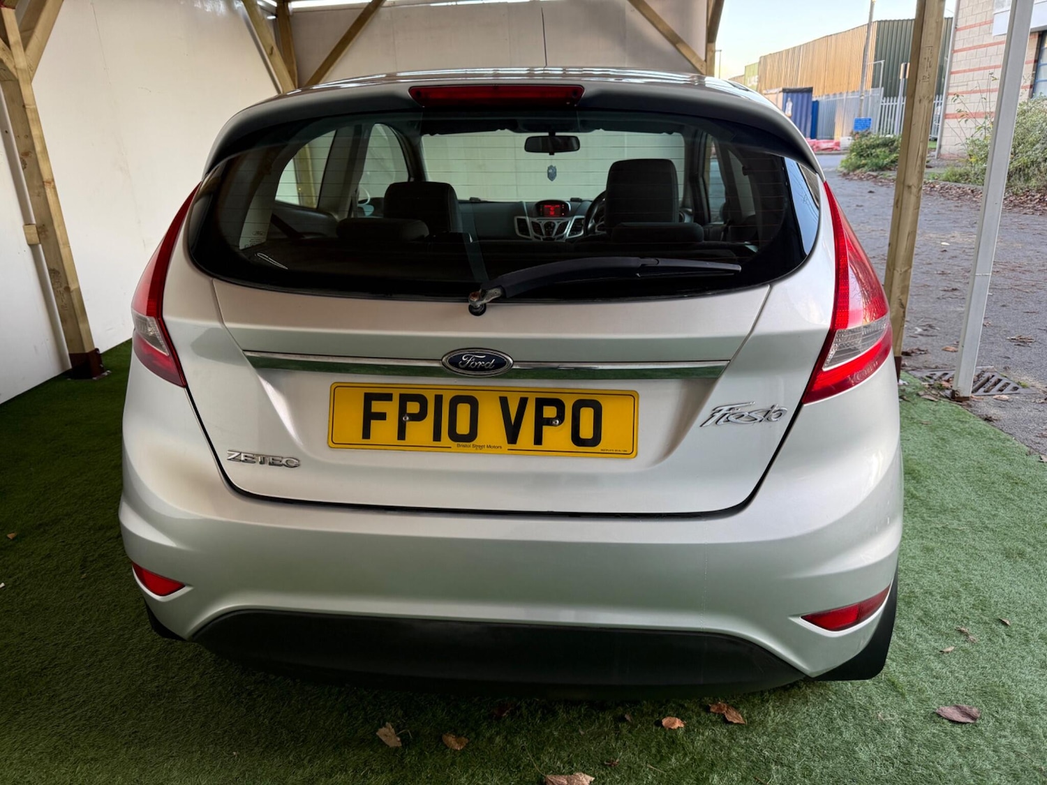 Used Ford Fiesta 2010 for sale - 76633878: Photo 7