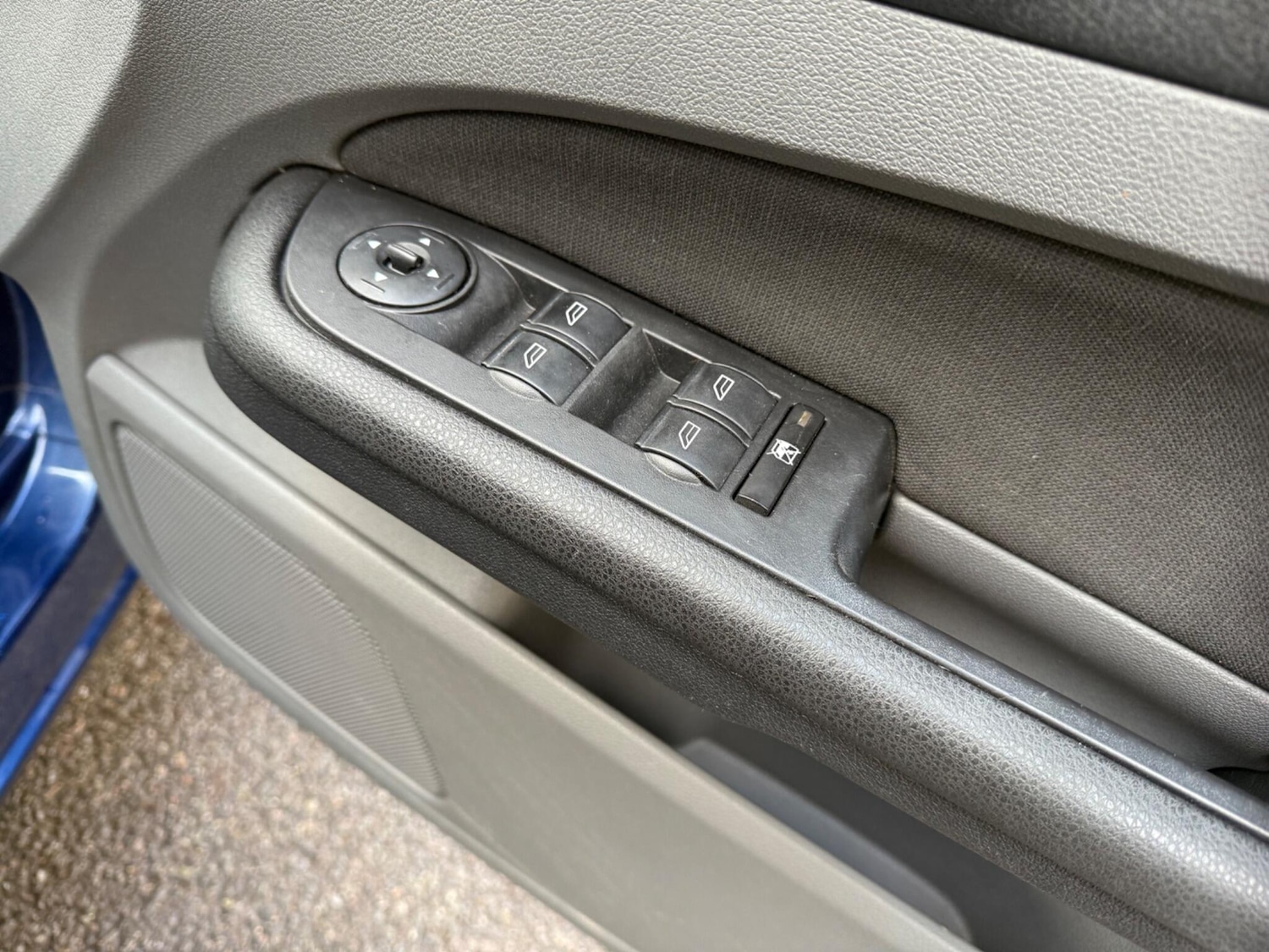 Used Ford Focus CC 2008 for sale - 76690003: Photo 35