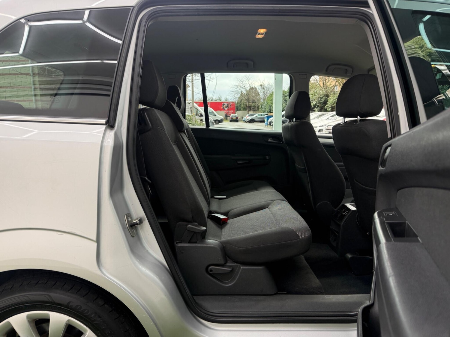 Used Vauxhall Zafira 2014 for sale - 77612747: Photo 18