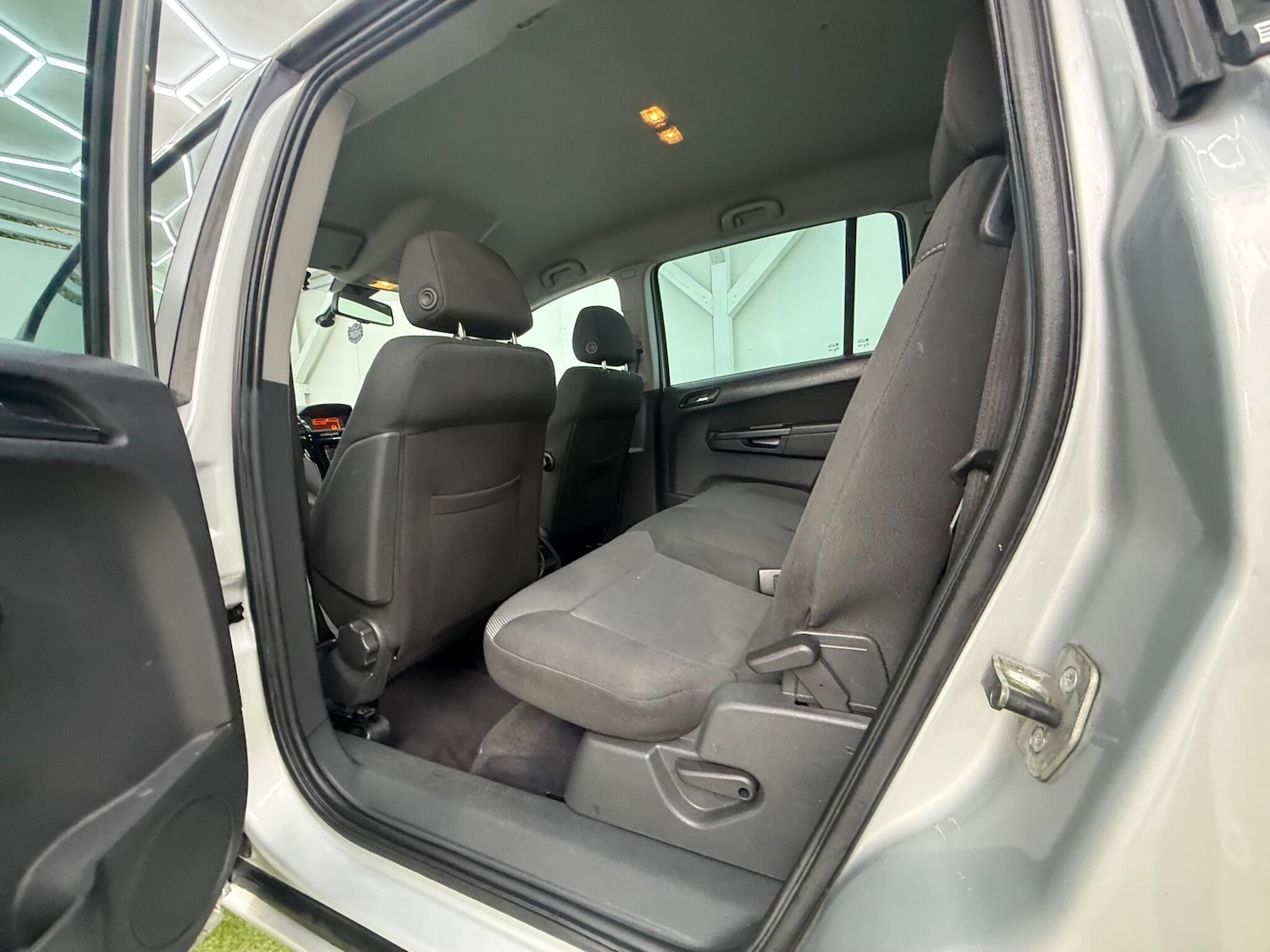 Used Vauxhall Zafira 2014 for sale - 77612747: Photo 26