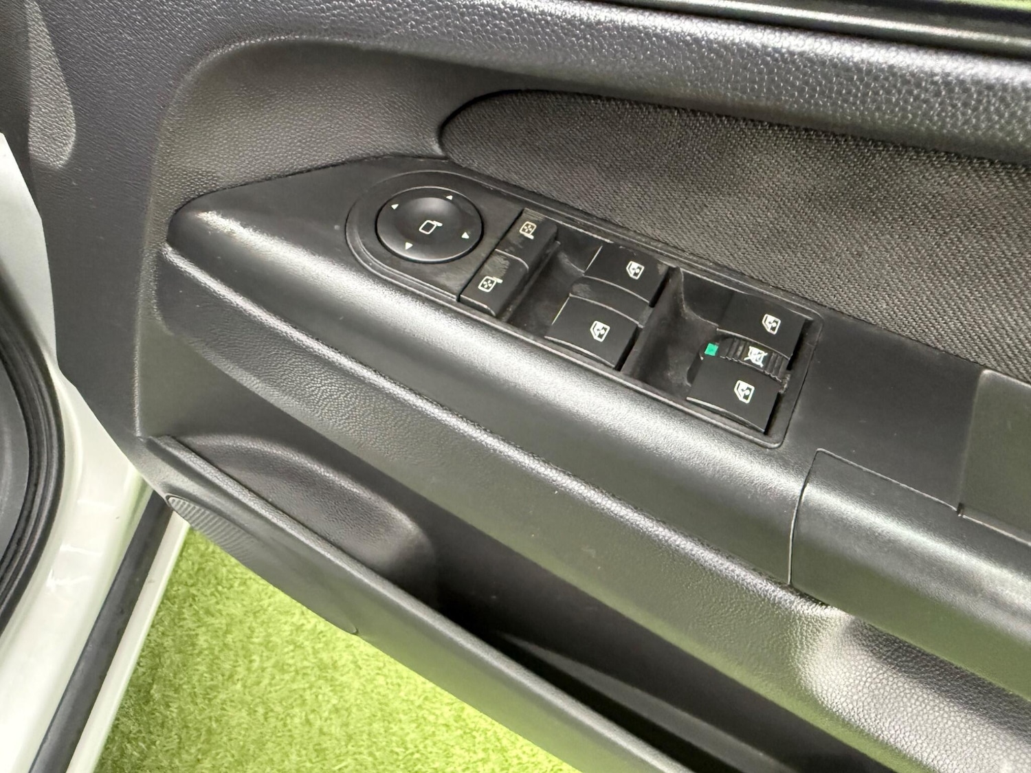 Used Vauxhall Zafira 2014 for sale - 77612747: Photo 46