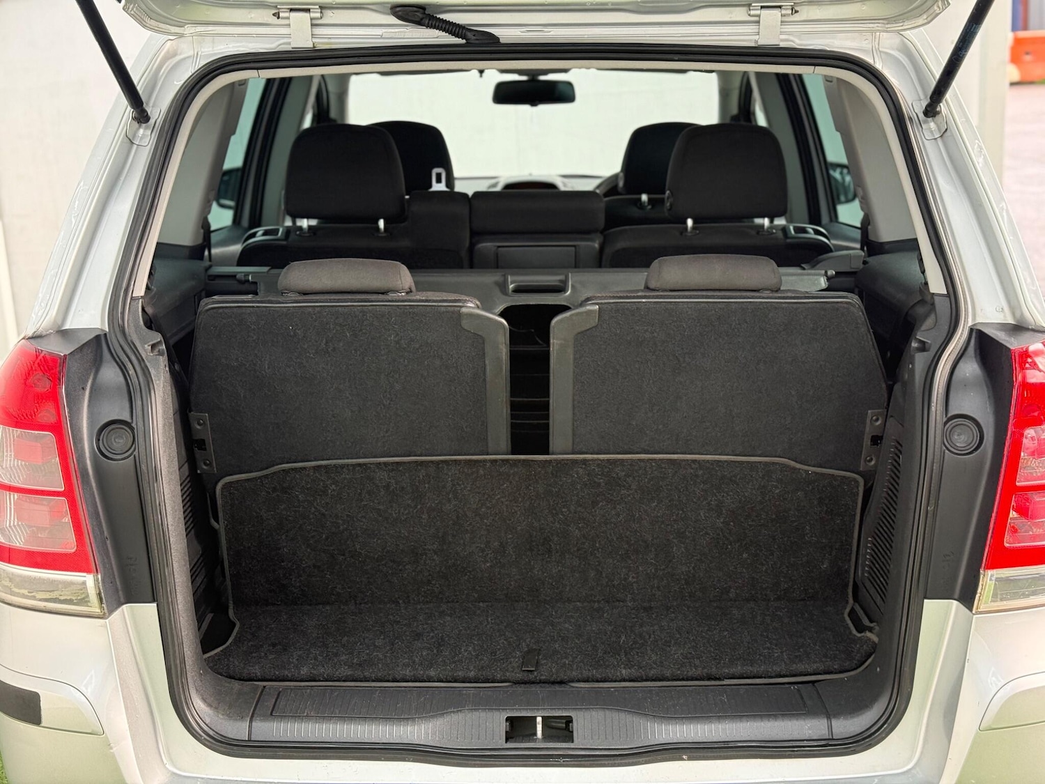 Used Vauxhall Zafira 2014 for sale - 77612747: Photo 8