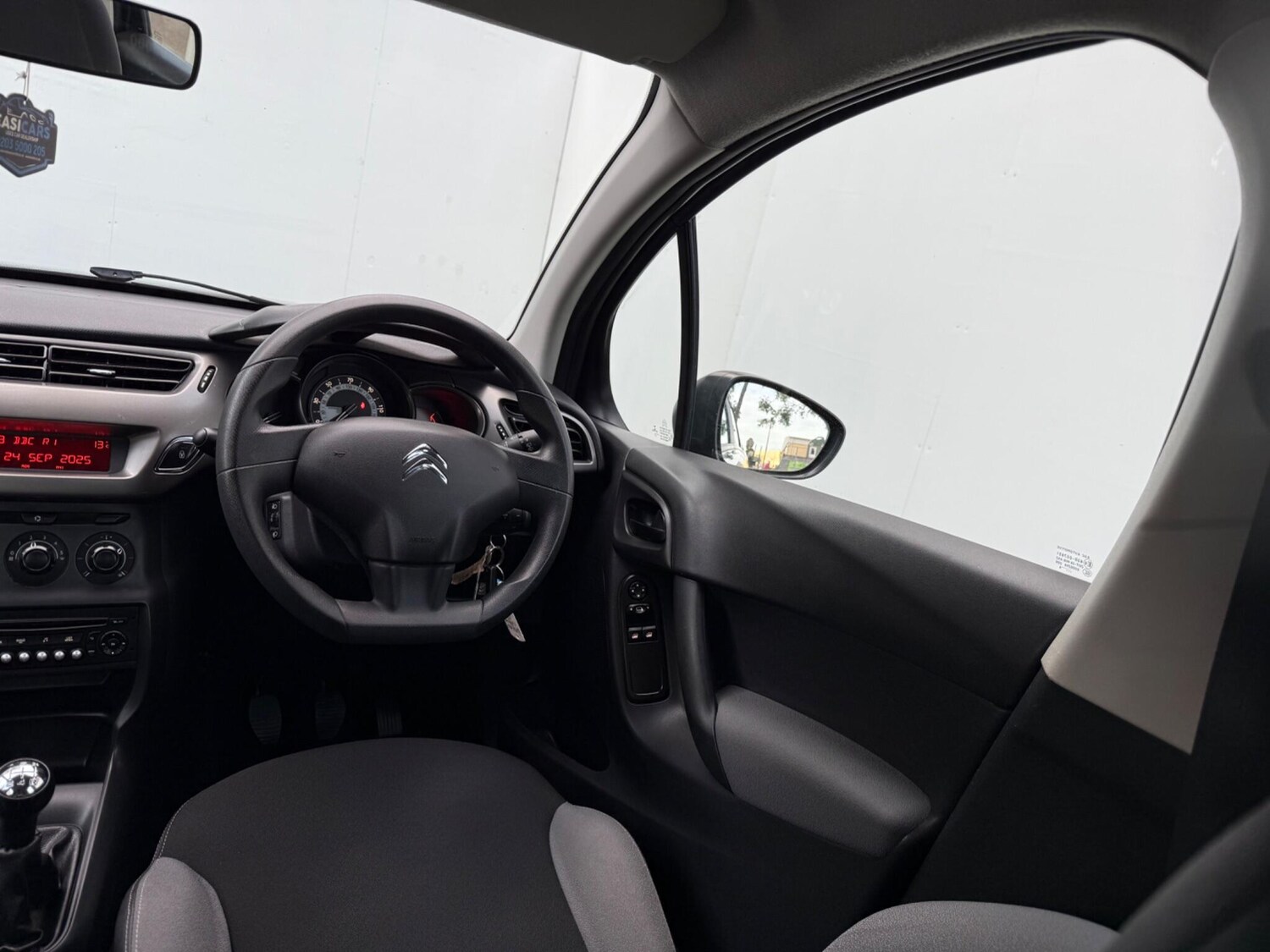 Used Citroen C3 2014 for sale - 76059607: Photo 37
