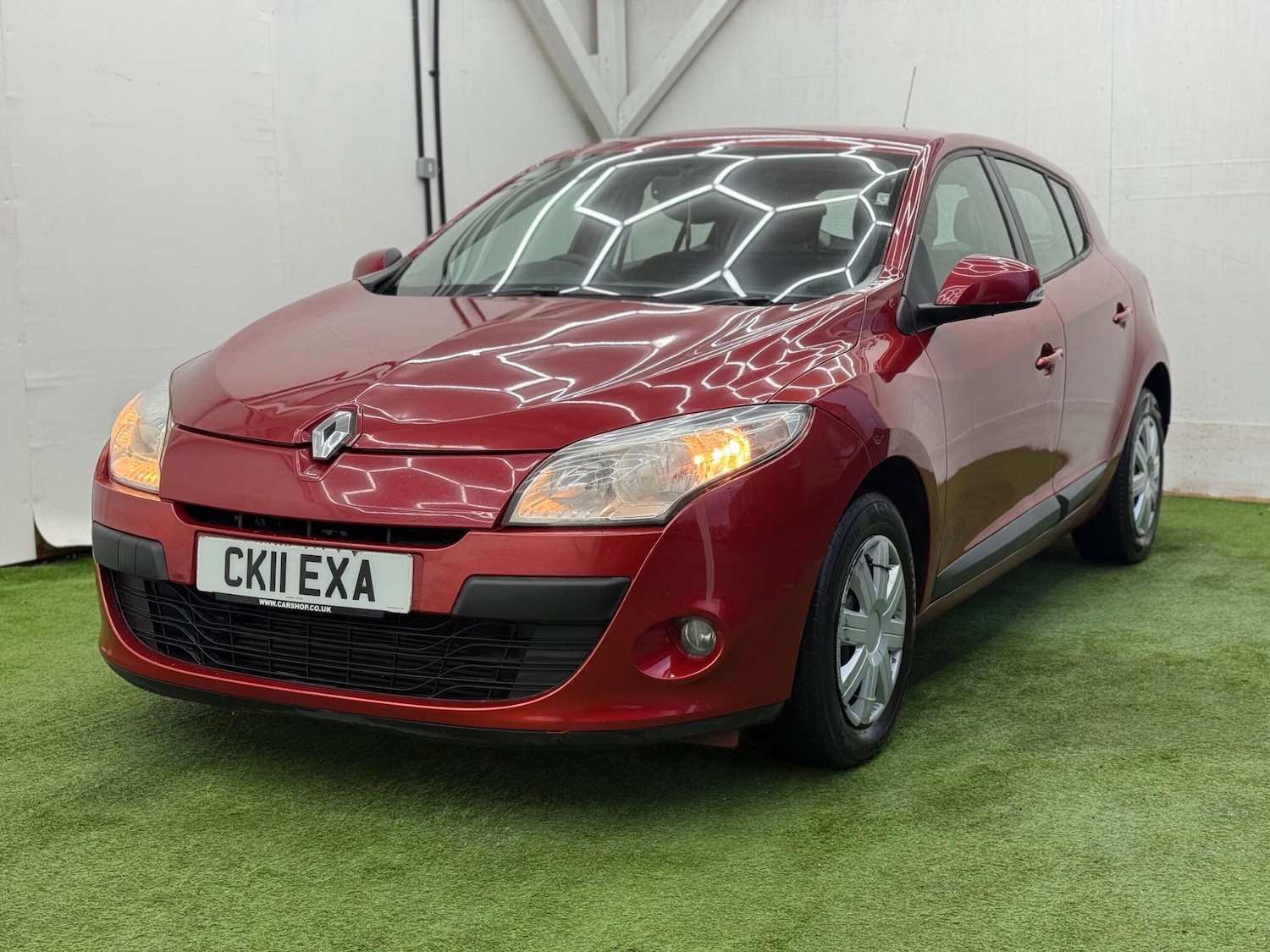 Used Renault Megane 2011 for sale - 77330384: Photo 11