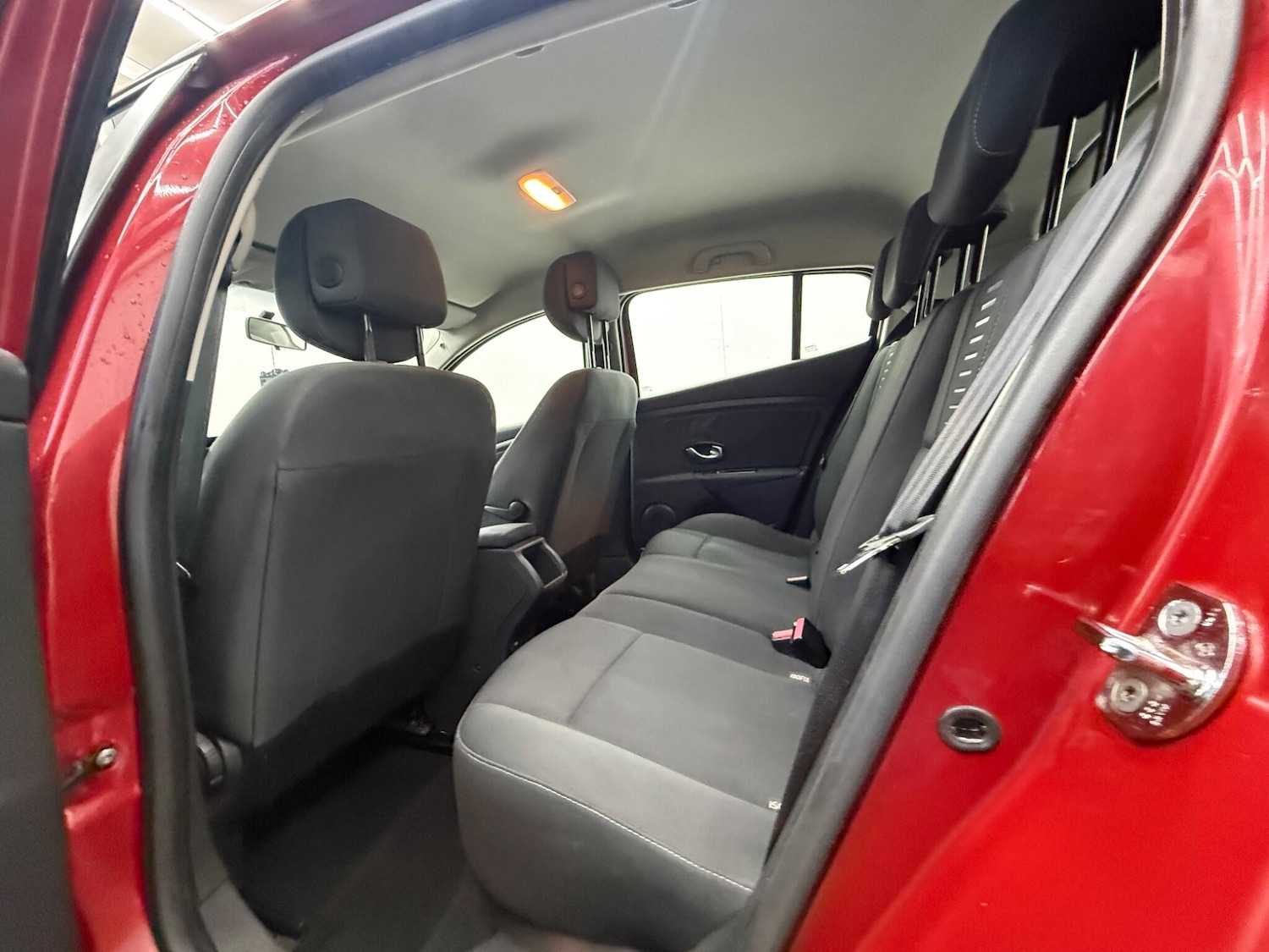 Used Renault Megane 2011 for sale - 77330384: Photo 23