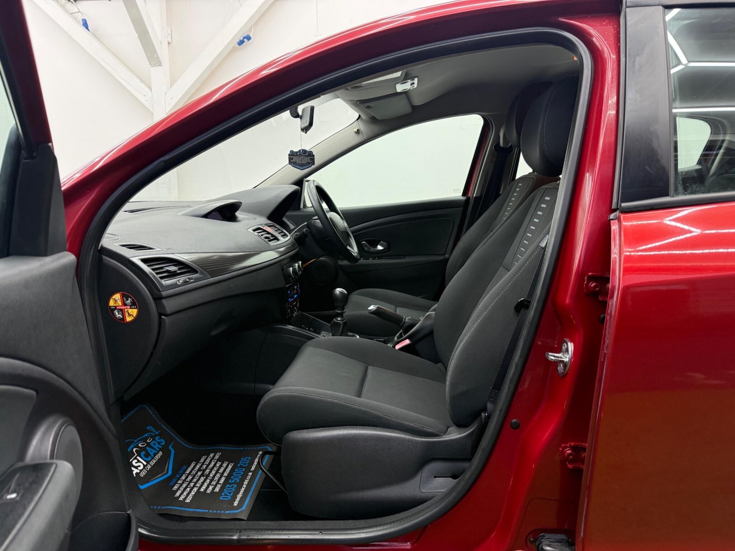 Used Renault Megane 2011 for sale - 77330384: Photo 25