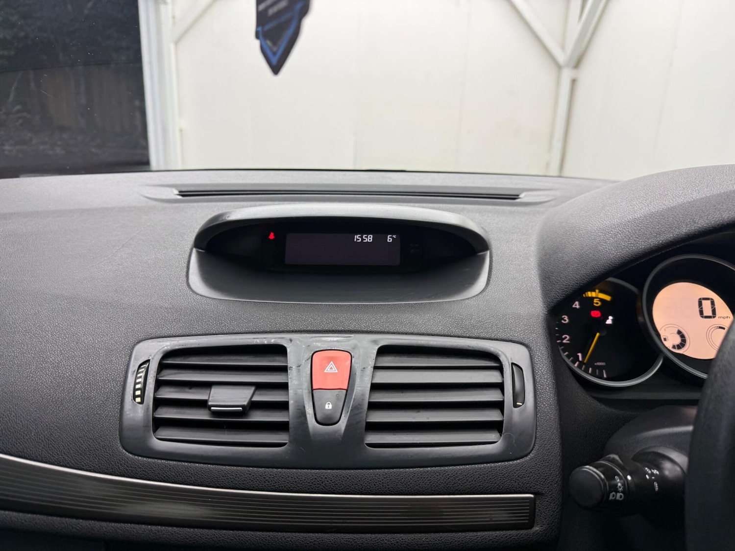 Used Renault Megane 2011 for sale - 77330384: Photo 29