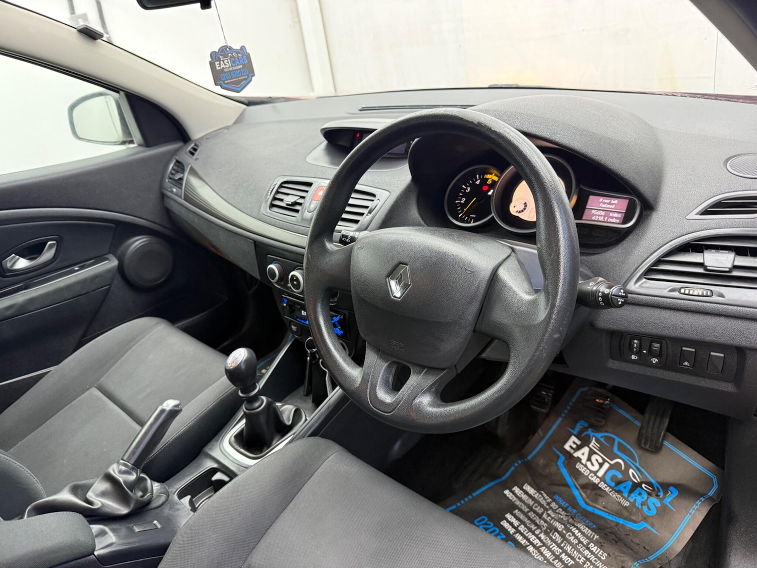 Used Renault Megane 2011 for sale - 77330384: Photo 3