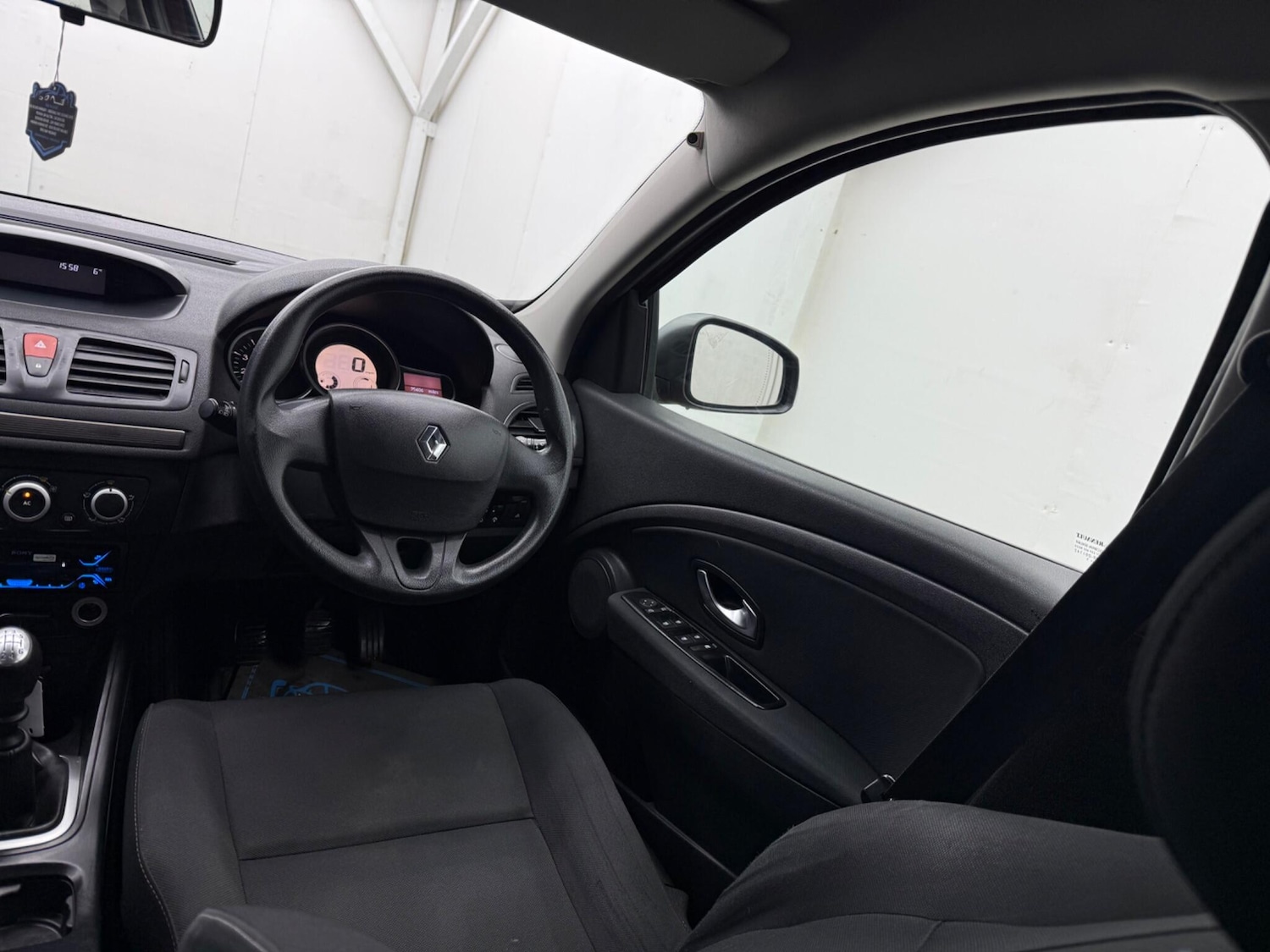 Used Renault Megane 2011 for sale - 77330384: Photo 37