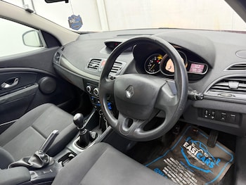 Used Renault Megane 2011 for sale - 77330384: Photo