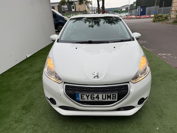 Used Peugeot 208 2014 for sale - 76121807: Photo 12