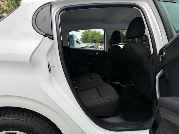 Used Peugeot 208 2014 for sale - 76121807: Photo 18