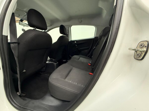 Used Peugeot 208 2014 for sale - 76121807: Photo 23