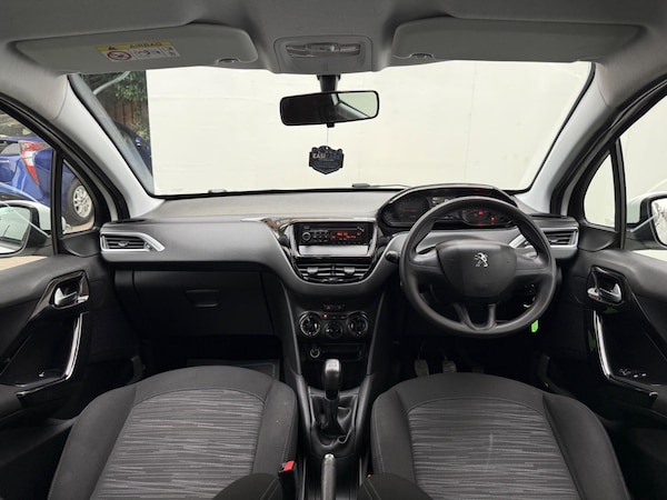 Used Peugeot 208 2014 for sale - 76121807: Photo 28