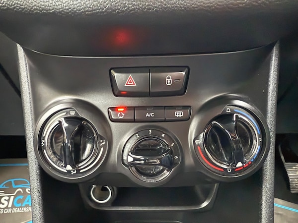 Used Peugeot 208 2014 for sale - 76121807: Photo 41