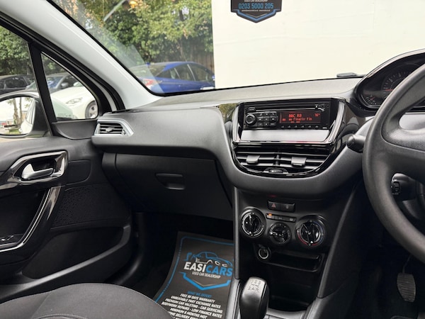 Used Peugeot 208 2014 for sale - 76121807: Photo 45