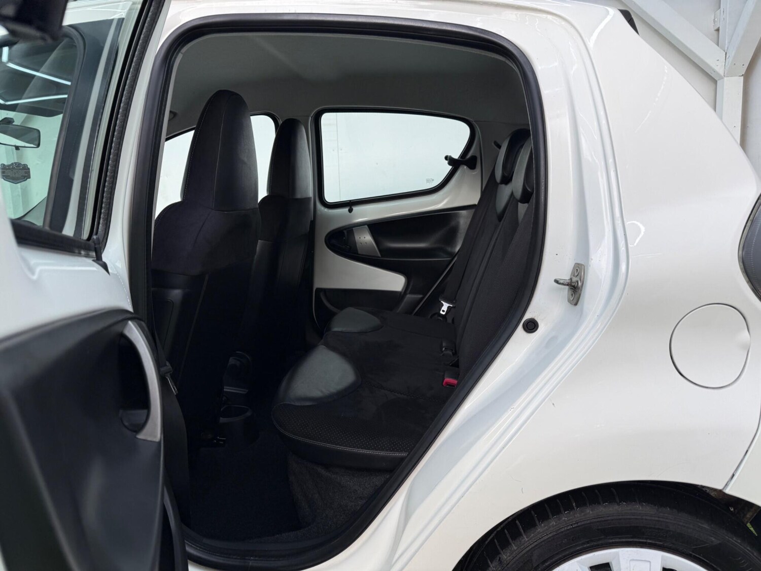 Used Toyota AYGO 2012 for sale - 77468031: Photo 22